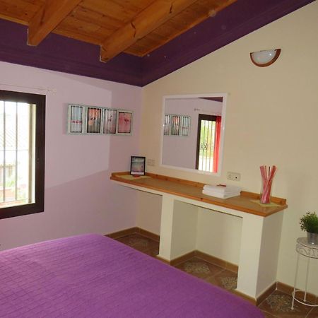 Higos Chumbos, Casa Rural Compartido Chiclana de la Frontera Oda fotoğraf